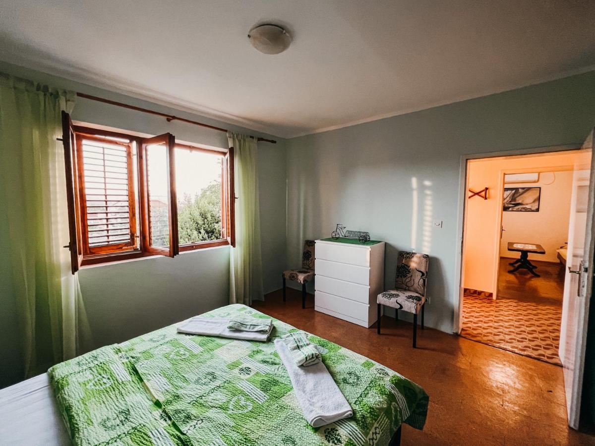 Vladivostok Apartments Тиват Экстерьер фото