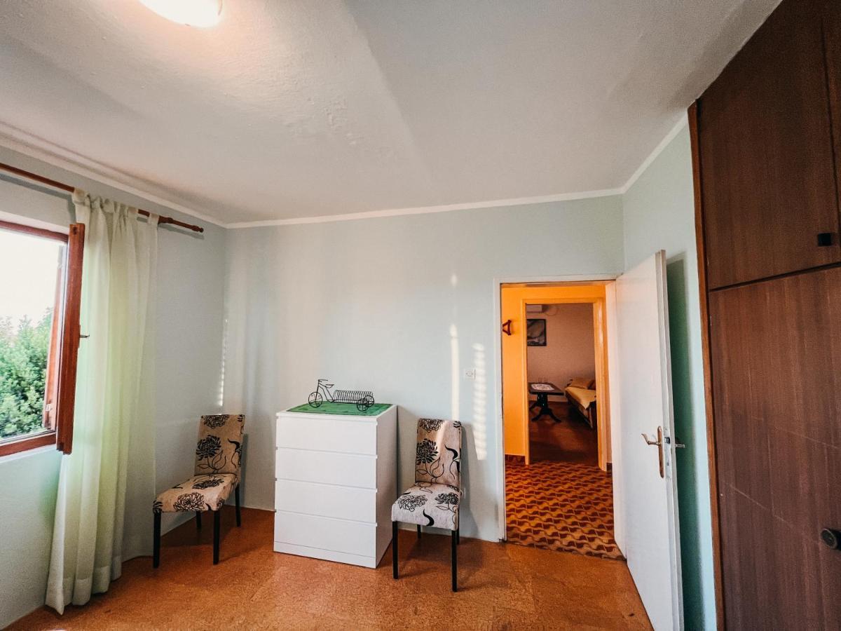 Vladivostok Apartments Тиват Экстерьер фото